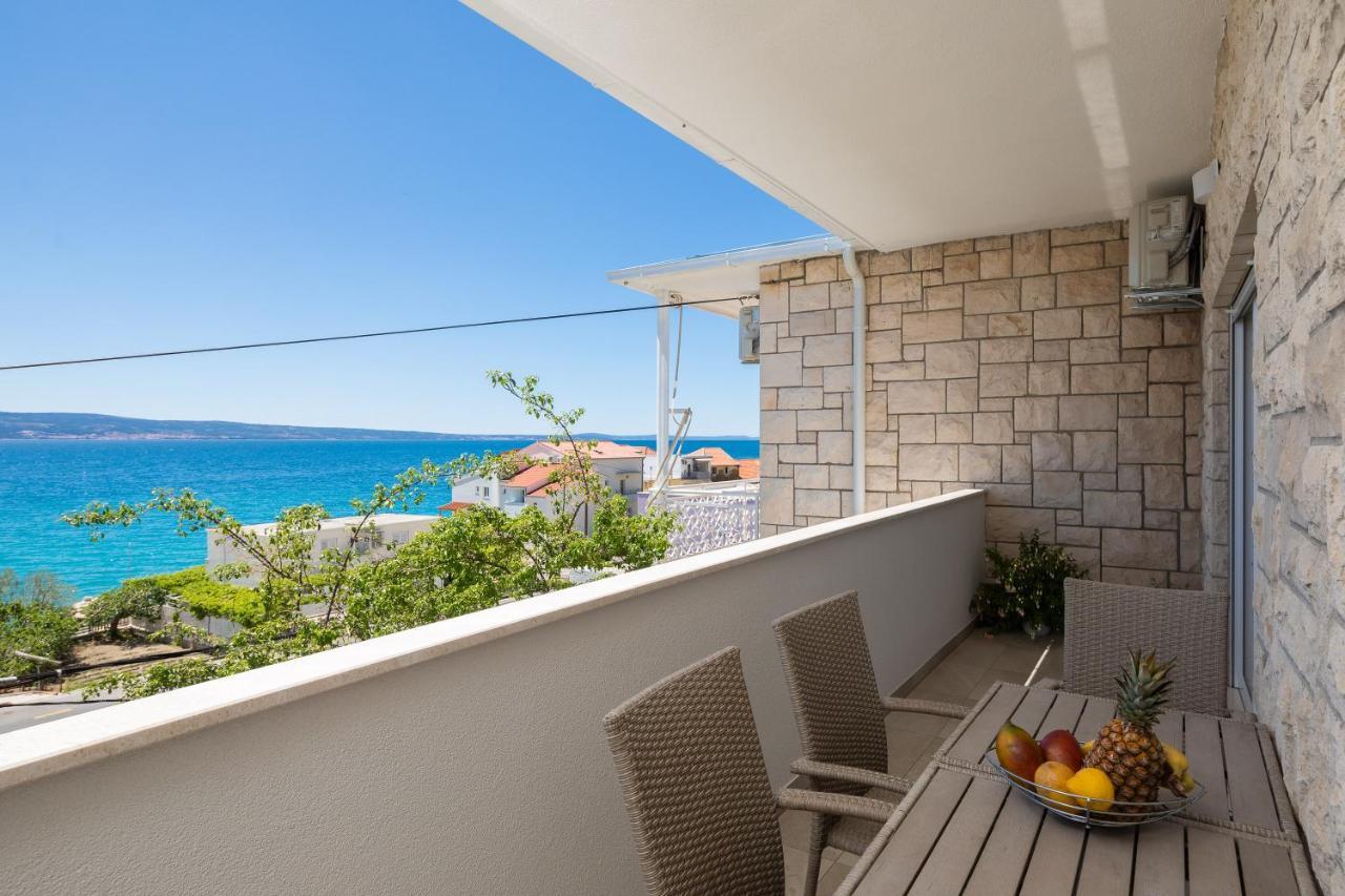 Apartments 20 Meters From The Beach Jesenice  Zimmer foto